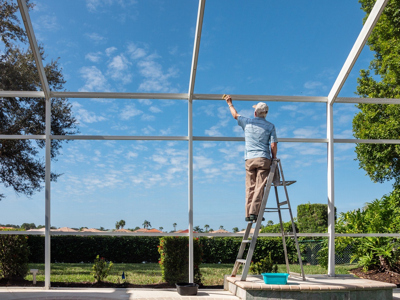 Featured image for post: The Risks of Pool Cage Painting and Restoration